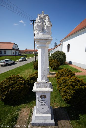 Világháborúban elesettek emlékművei